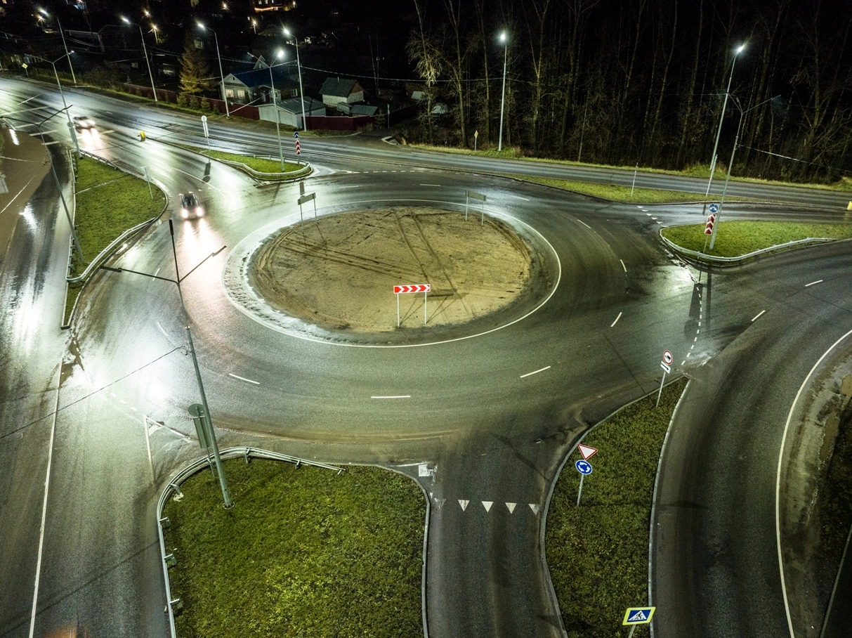 Уличное освещение: правила, нормы, способы монтажа и выбор уличных светильников