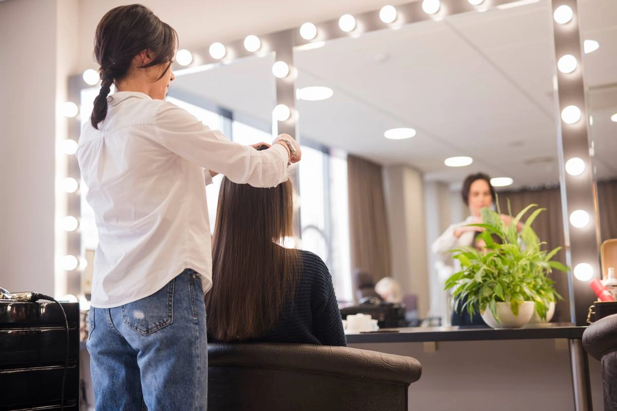 Освещение парикмахерской