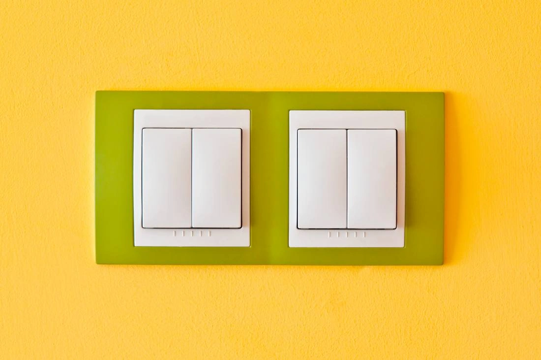 Особенности подключения двухклавишных выключателей освещения