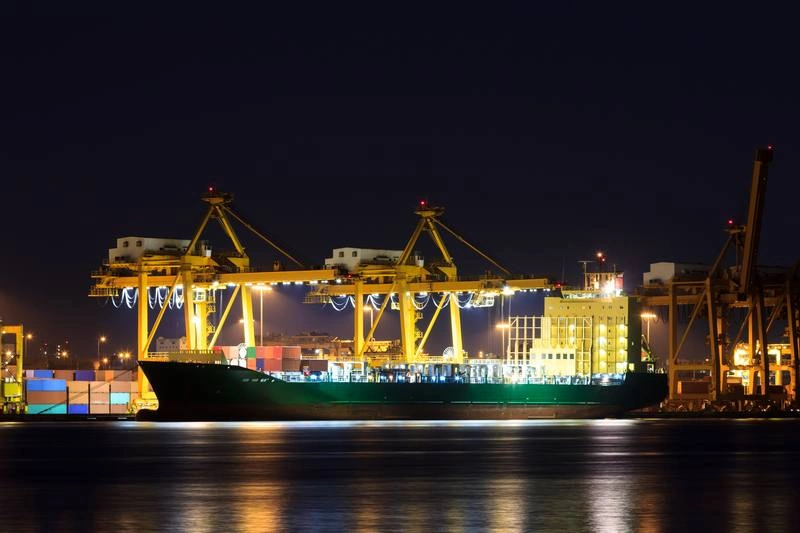 Освещение портов: ключевые моменты