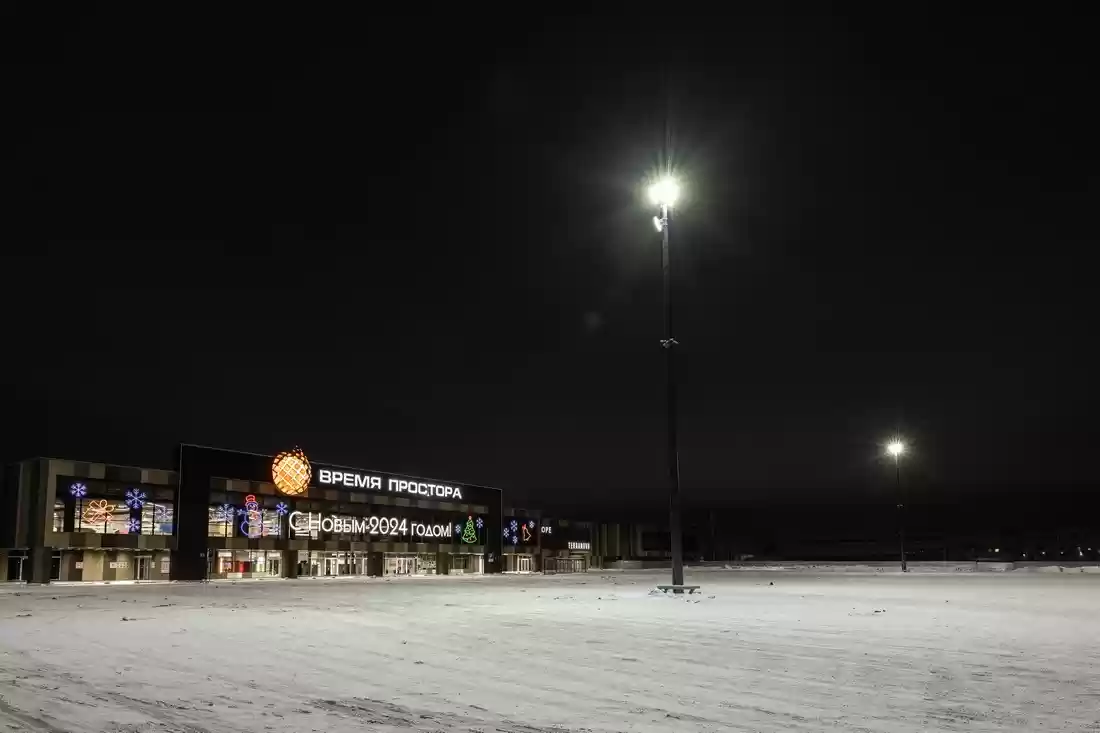 Мачты освещения: как классифицируются, где применяются