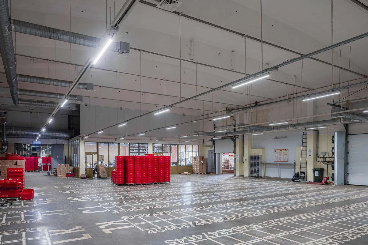 Освещение складских помещений