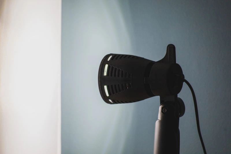 Освещенность: что такое, как измеряется, нормативы