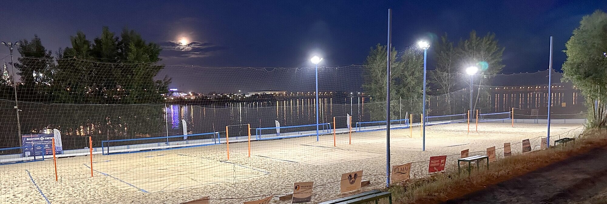 Освещение кортов для пляжного волейбола