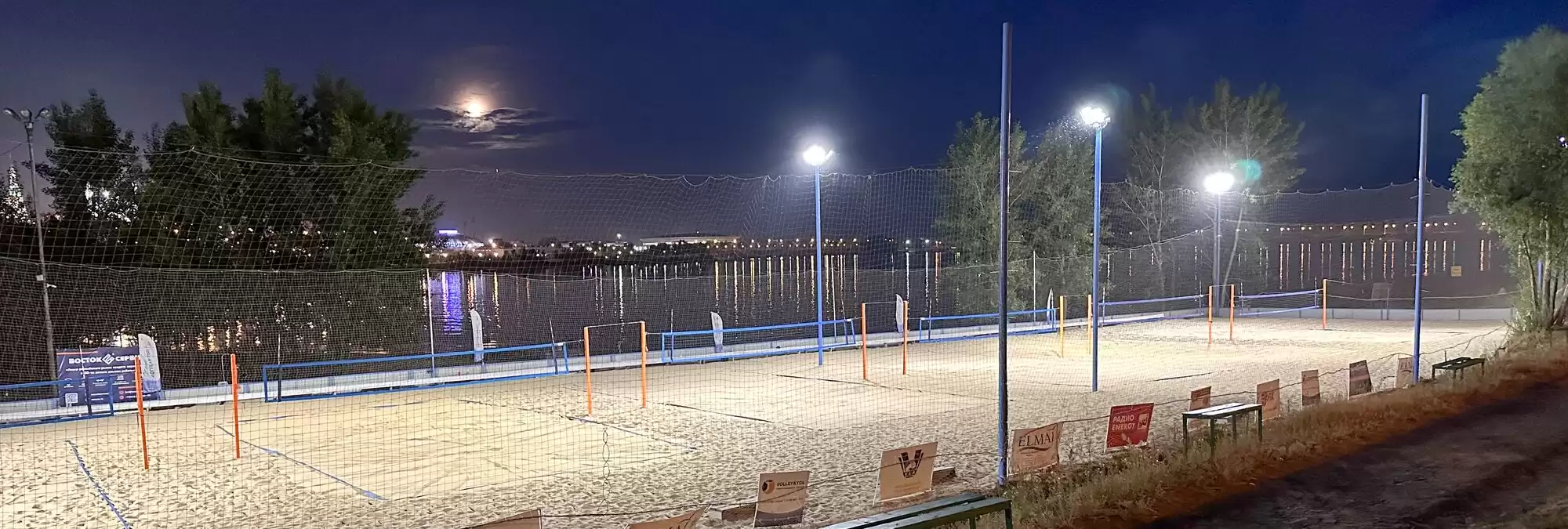 Освещение кортов для пляжного волейбола